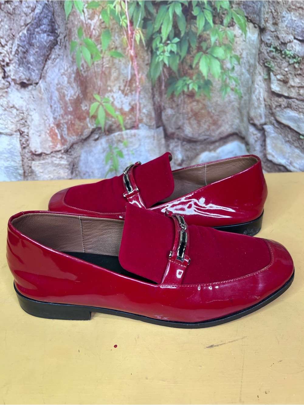 NEWBARK LOS ANGELES Equestrian Preppy Red Patent Leather and Suede Loafers, 9 - Picture 8 of 14